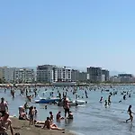 فندق Beni Shëngjin