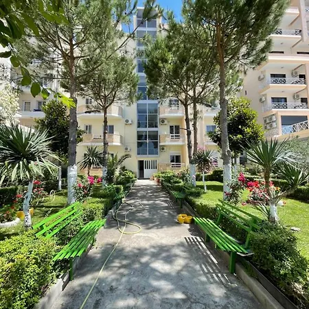 Beni Hotel *