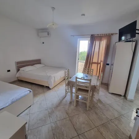 Hotel Beni *